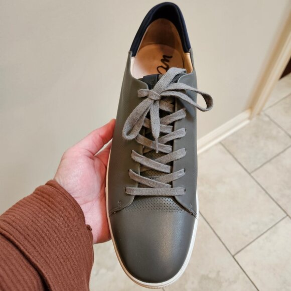 Sam Edelman Gray and Navy Sneakers - Picture 14 of 16